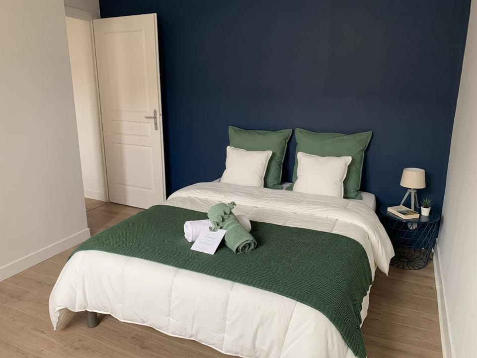 Cosy Cocoon Green - T4 - 3 chambres - Centre ville & Parking Apartment in Pau