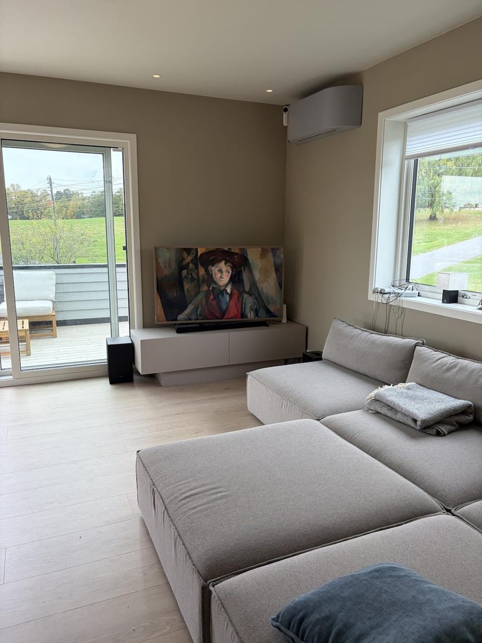 Modern Home in Nordre Skoyen, close to Metro Apartment in Oslo