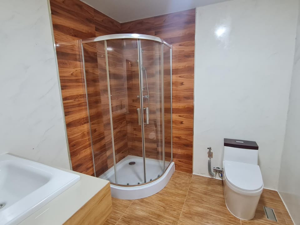 Shower, Toilet, Bathroom