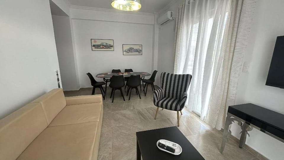 Two Steps away from the port charming house - no1 Apartment in Decentralized Administration of Attica