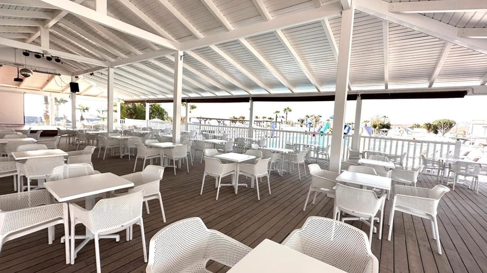 Lounge or bar, Lounge or bar