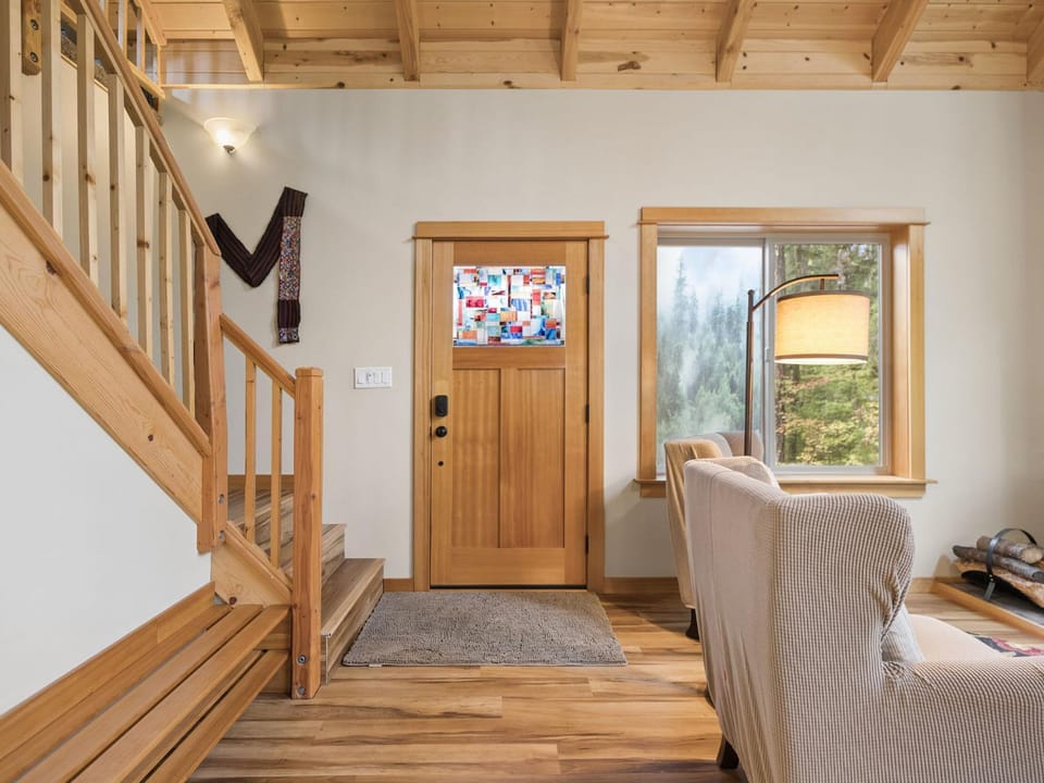 Riversong Retreat Sandy River View Cabin Cabin in Mount Hood Village