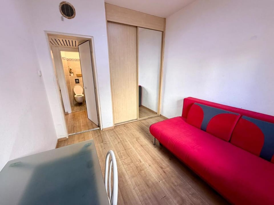 3 BDR Family Garden Apartment Mamad Parking Apartment in Herzliya