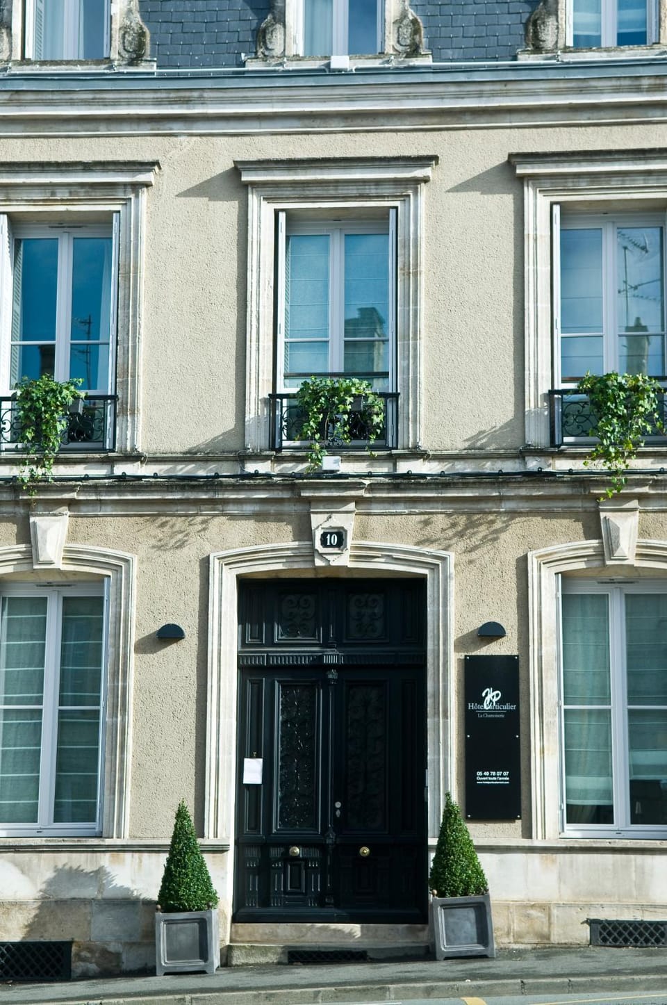 Property building, Facade/entrance, Facade/entrance