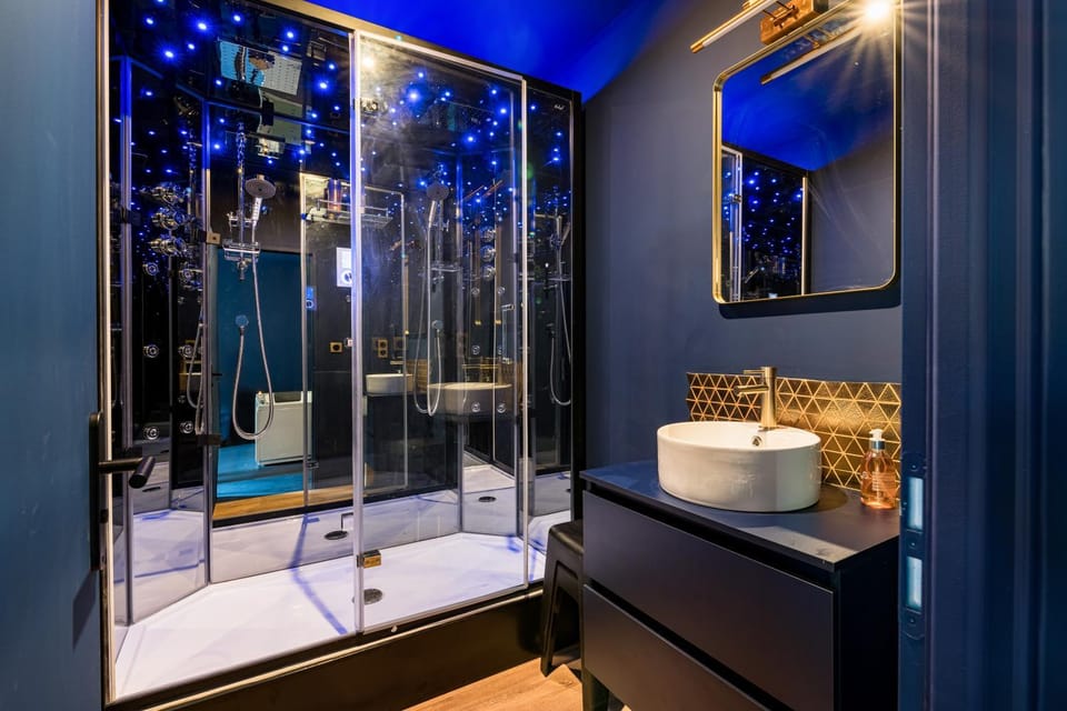 Shower, Bathroom