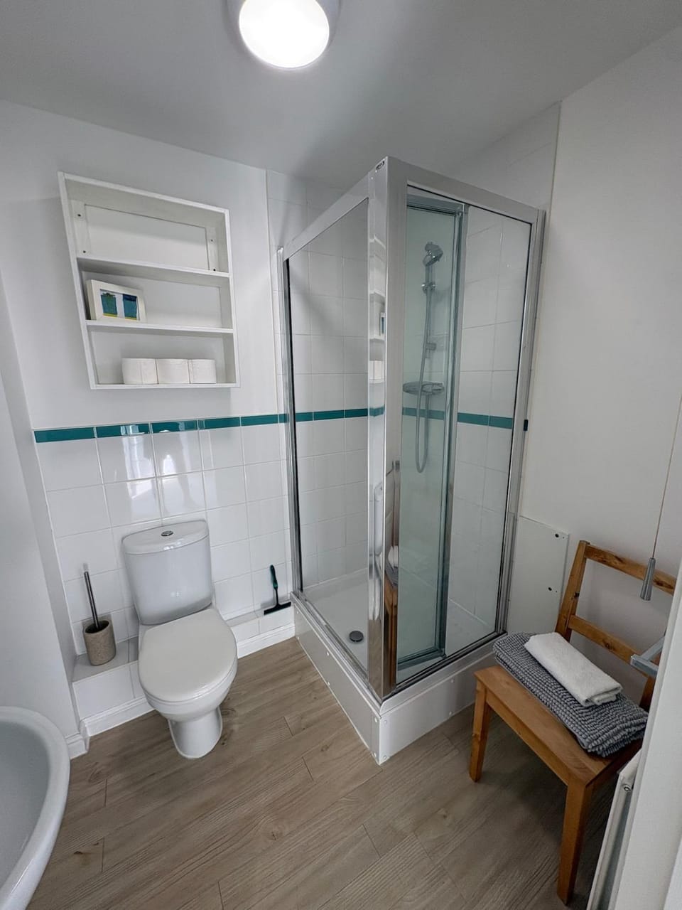 Modern 2 Bed Flat 2 mins to Beach Sea views Apartment in Poole