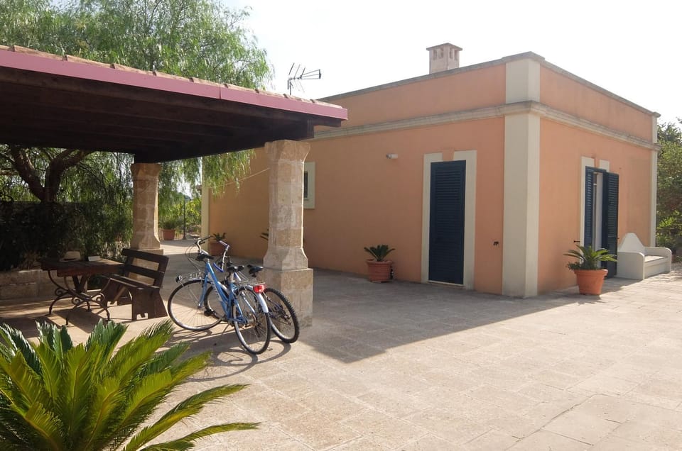Facade/entrance, Garden view