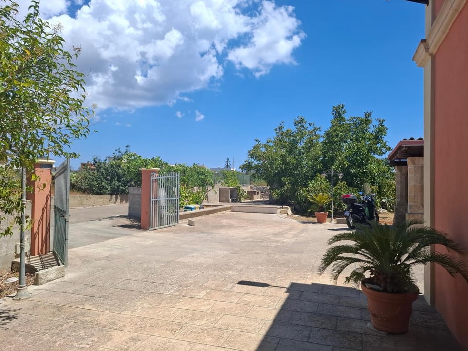 Inner courtyard view
