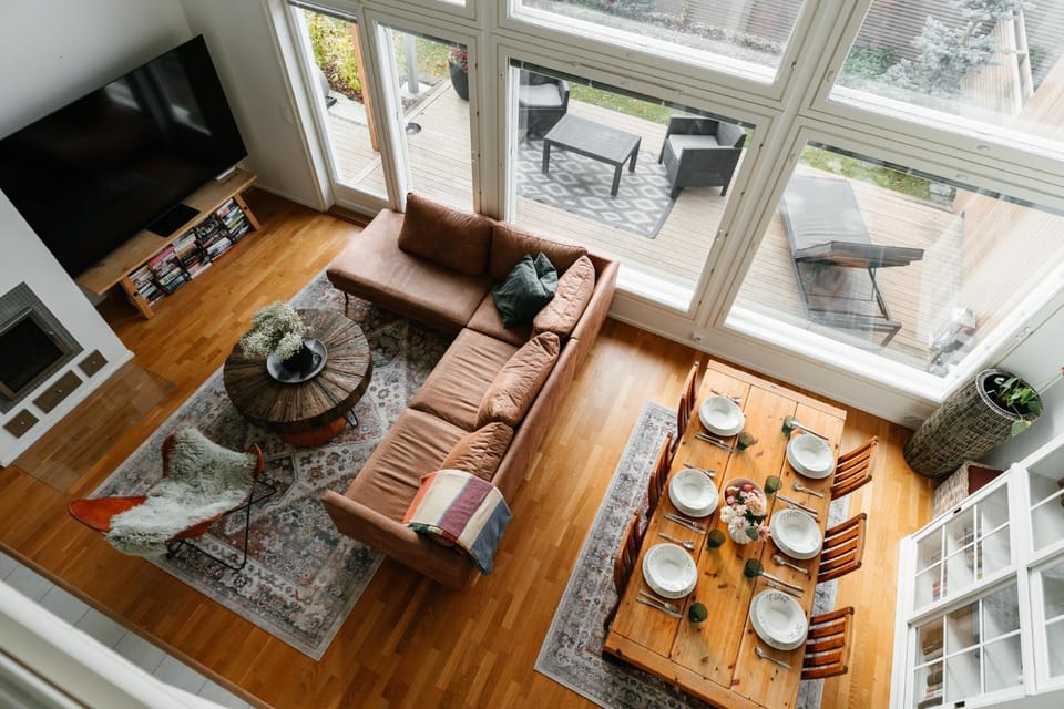 TV and multimedia, Living room, Dining area