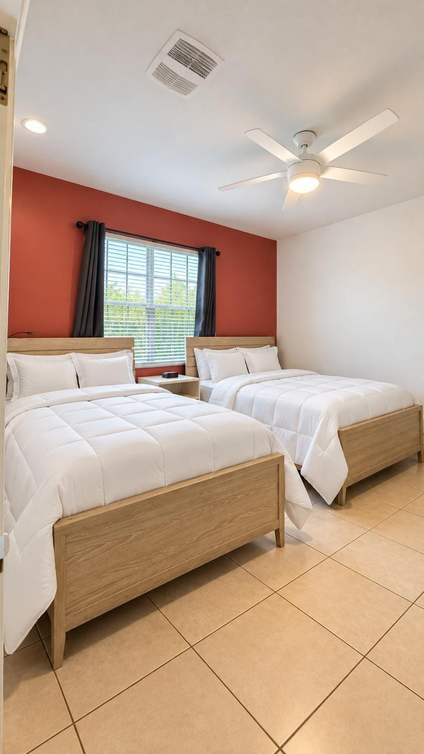 Bed, Photo of the whole room, Bedroom