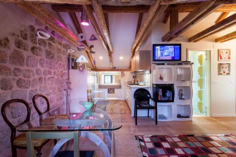 BBQ facilities, Coffee/tea facilities, Kitchen or kitchenette, Dining area