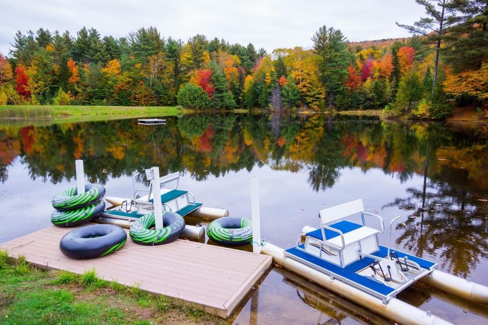 Private Hot Tub, Game Room, Waterville Valley House in Campton