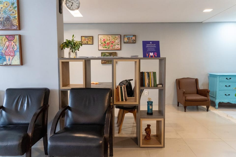 Library, Seating area