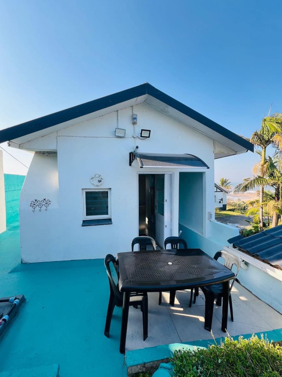 Lagoon View - A private 1 bed cottage Apartment in Margate