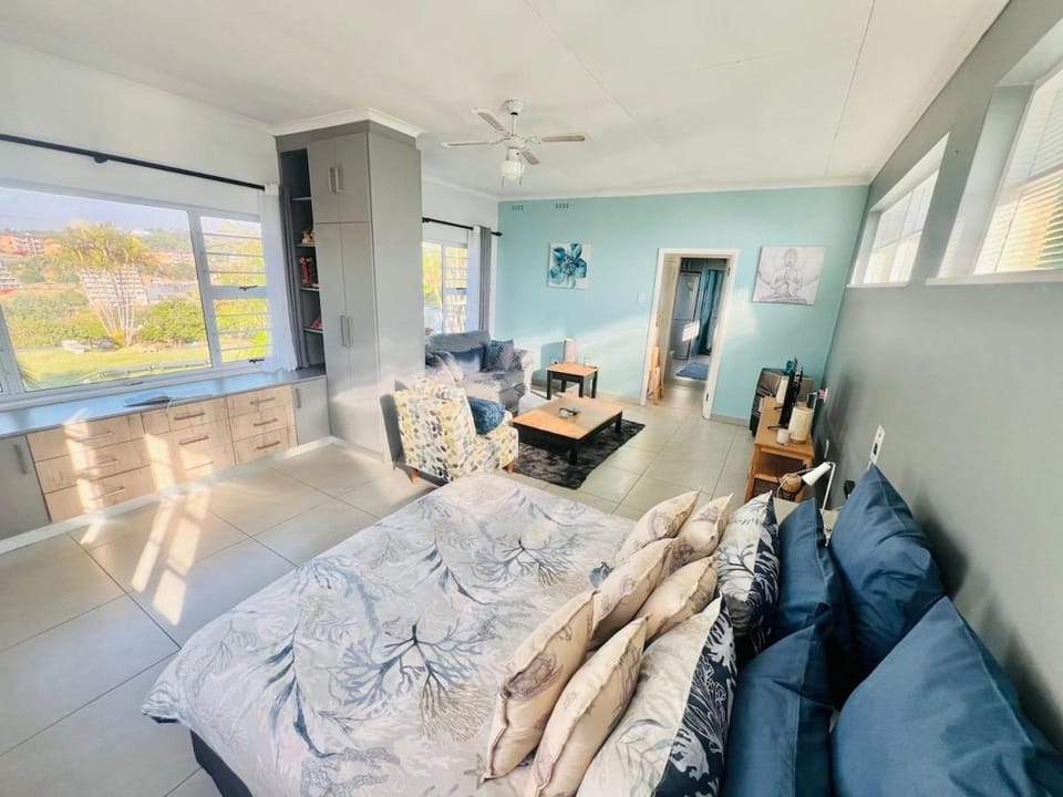 Lagoon View - A private 1 bed cottage Apartment in Margate