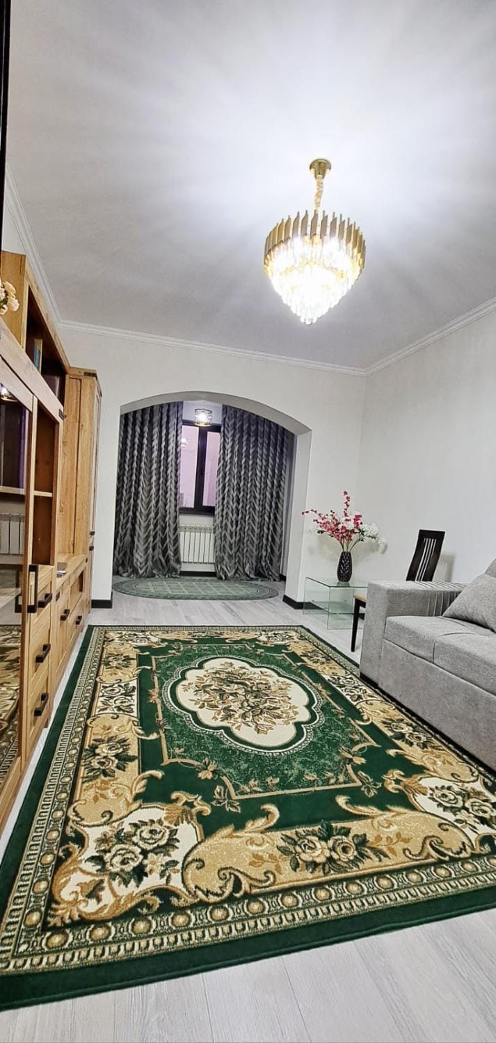 Уютные апартаменты в золотом квадрате Шымкента Apartment in Kazakhstan