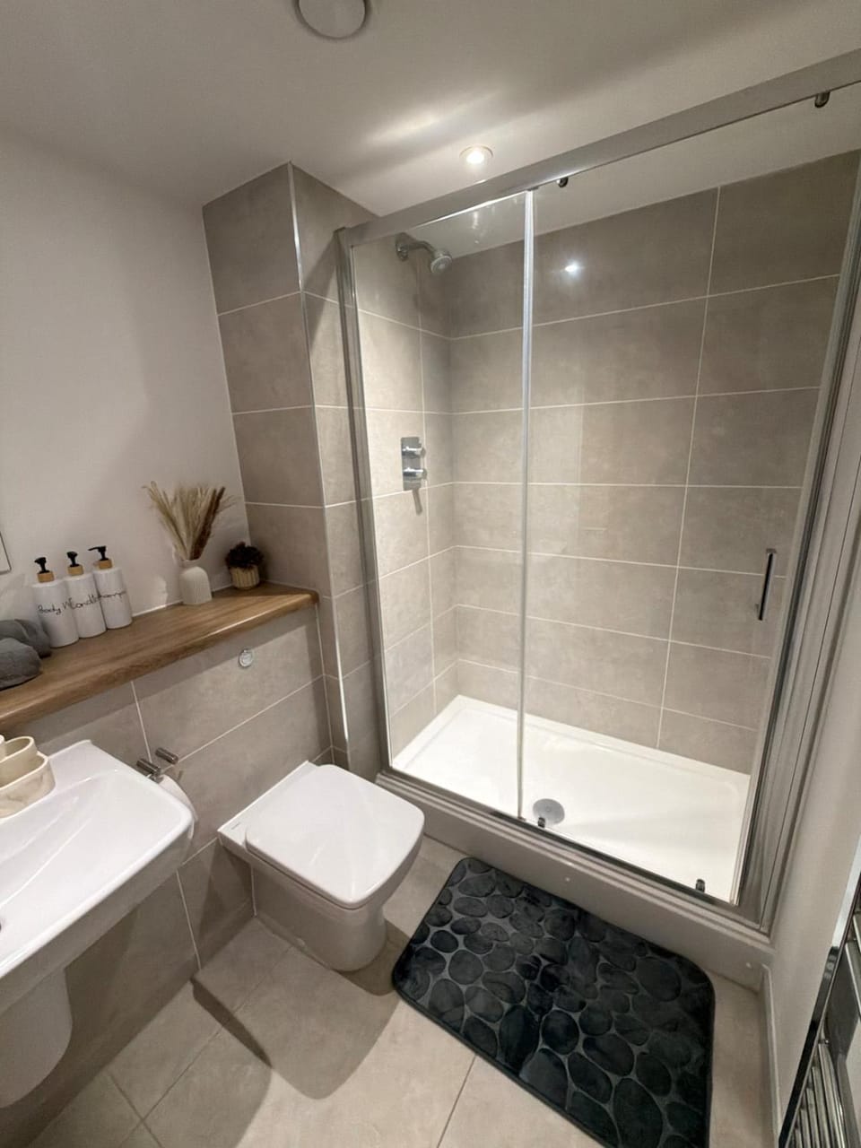 Deluxe Premium 2Bed Apartment with waterside view Apartment in Salford