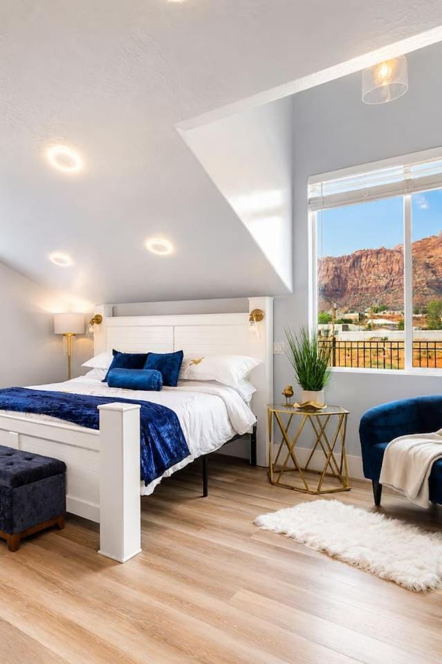 Zion Luxury Retreat 6BR Pool Pickleball Hot tub House in Arizona