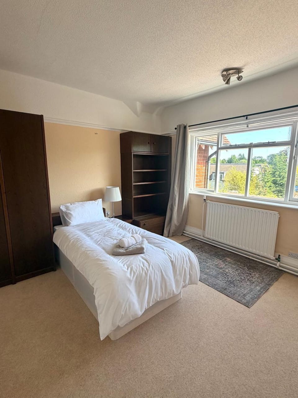 Grand Solihull Villa I Pool I Sleeps 10 I Near NEC Villa in Shirley