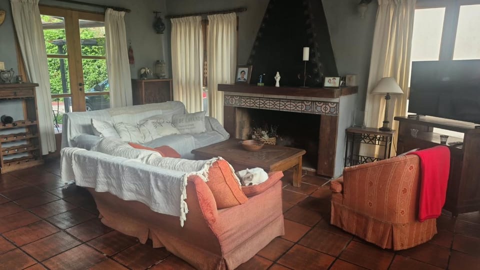 Chalet Sol Trapiche House in Godoy Cruz