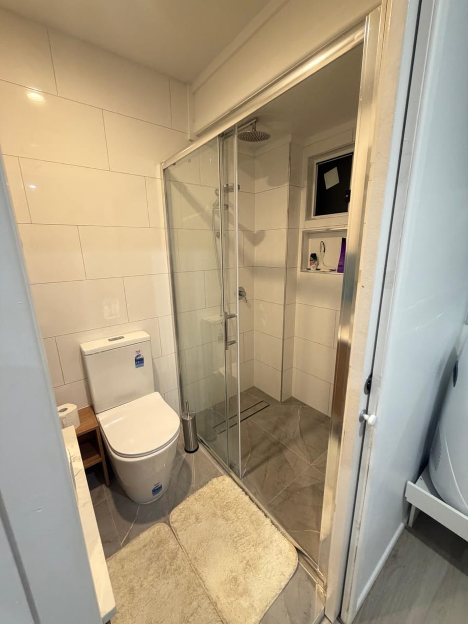Shower, Toilet, Bathroom