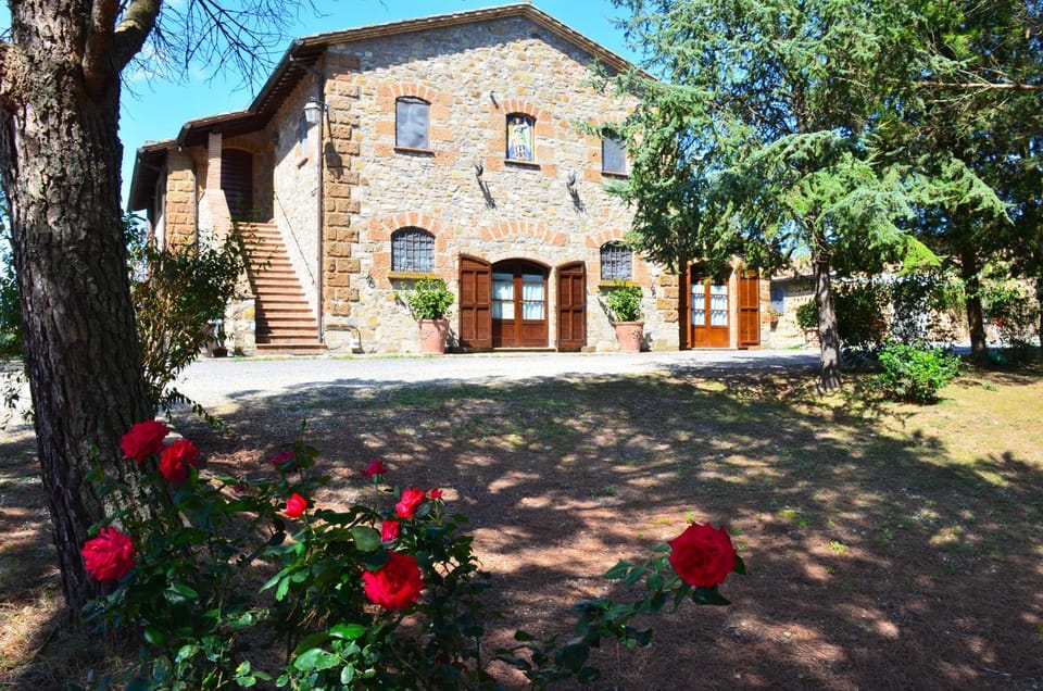Property building, Facade/entrance, Spring, Garden, Garden view