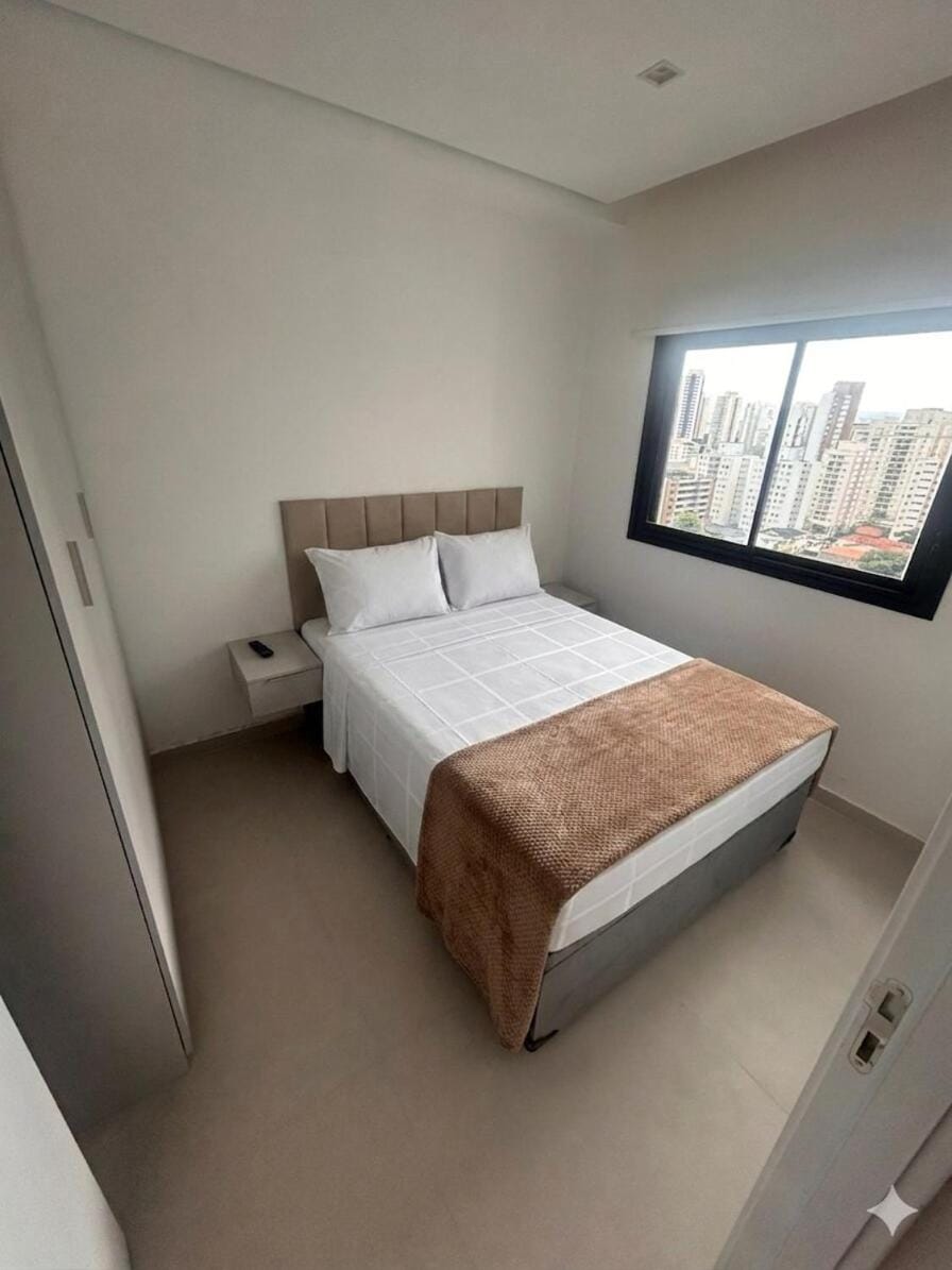 Bed, Bedroom, locker