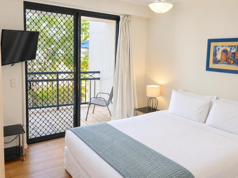 Ground Floor Turtle Beach Resort - Apt 207 Apartment in Mermaid Beach
