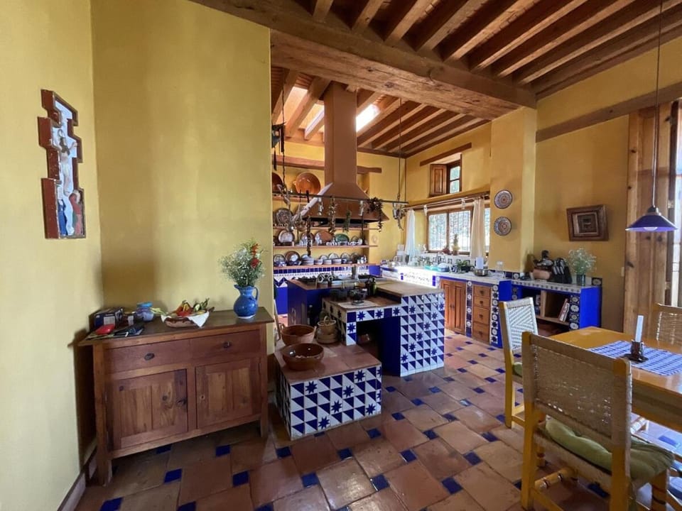 Spectacular Artist's Villa, Lake Pátzcuaro House in State of Michoacán