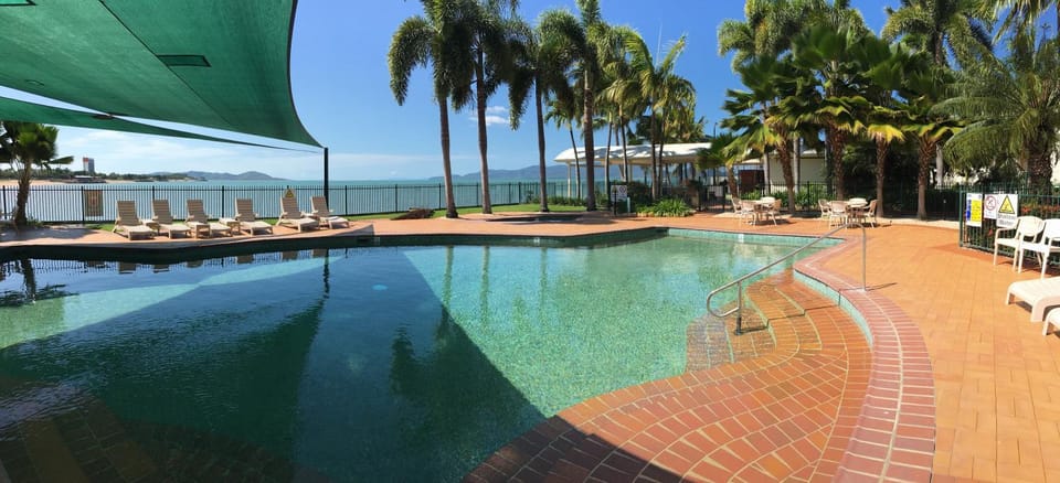 On site, Swimming pool, Swimming pool