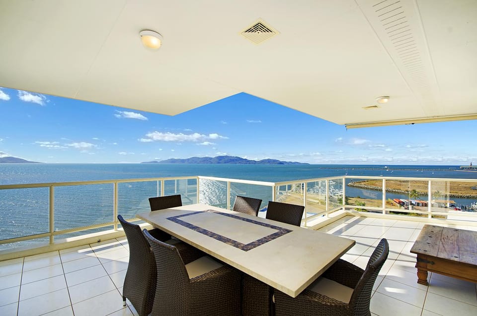 Day, Sea view