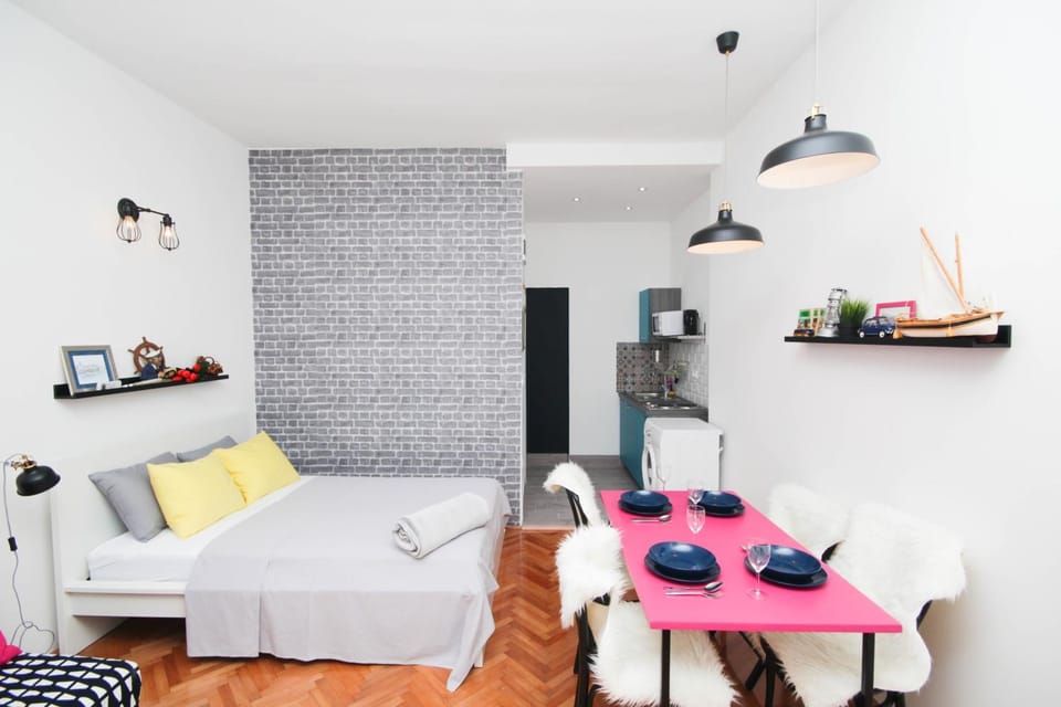 Living room, Bedroom