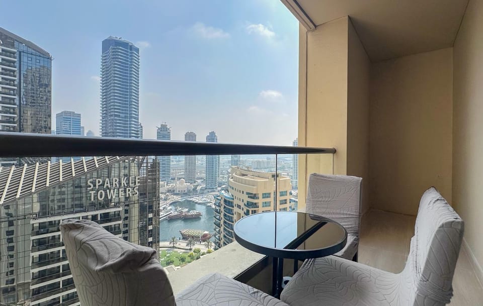 Balcony/Terrace, City view