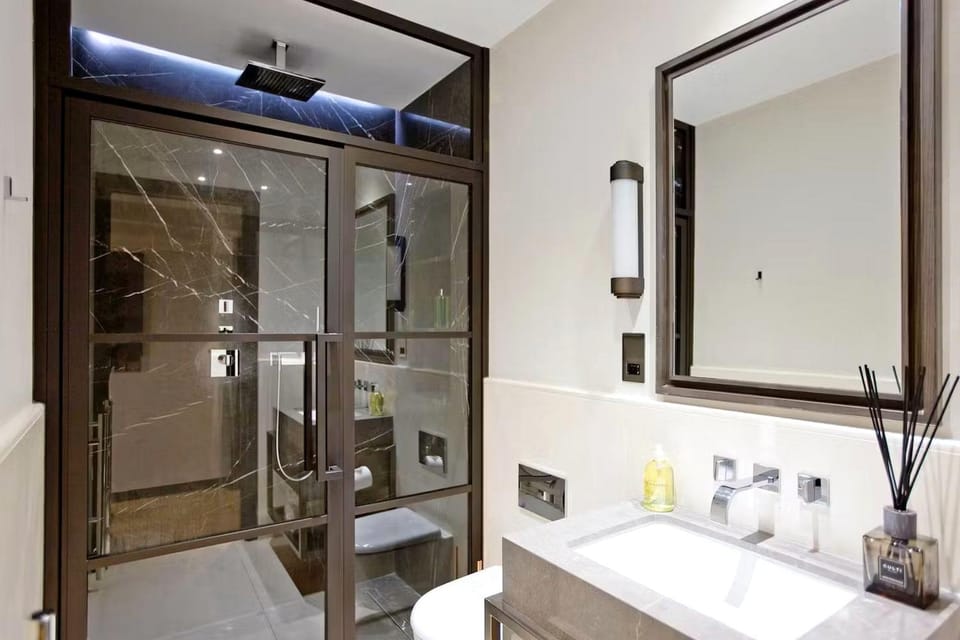Shower, Bathroom, towels