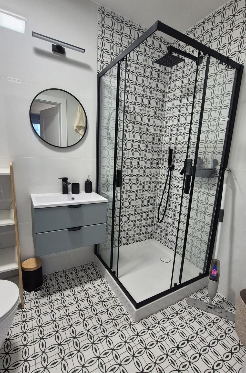 Shower, Bathroom