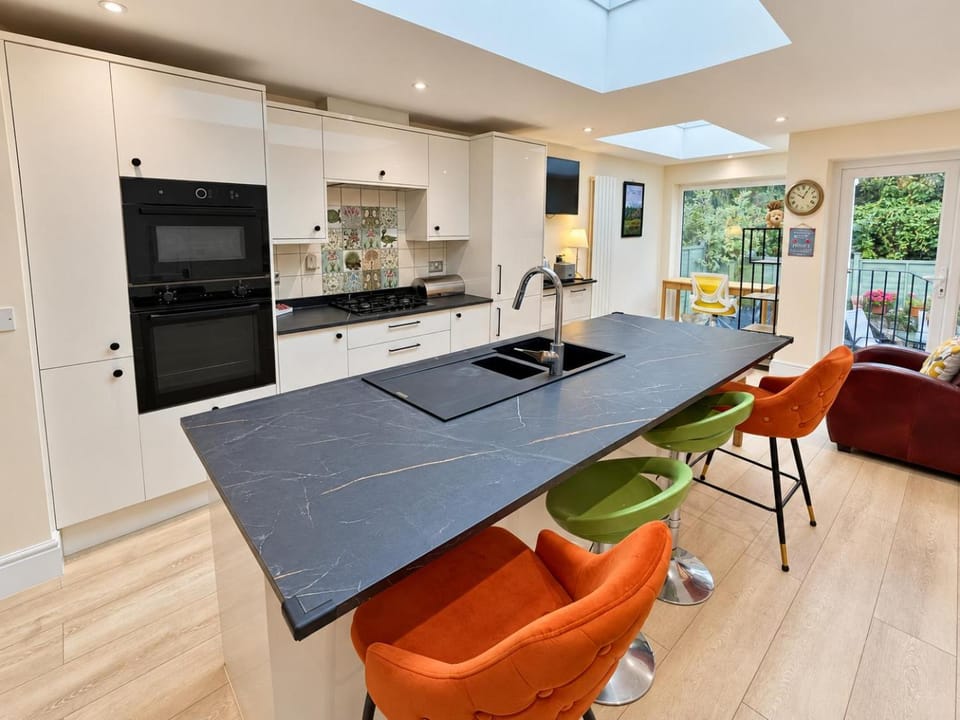 TV and multimedia, Kitchen or kitchenette, pet friendly, stove