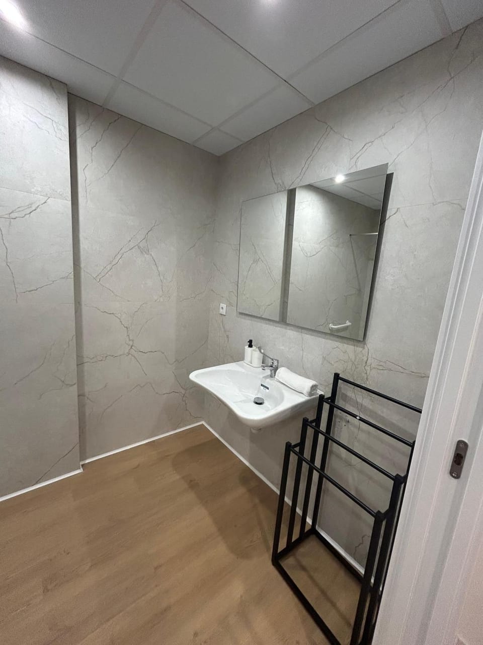 Apartamentos el Pilar Apartment hotel in Zaragoza