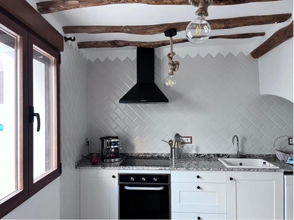 Restored 1900s Country House House in Valencian Community