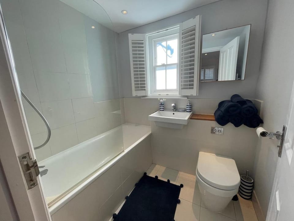 Bathroom, Bath
