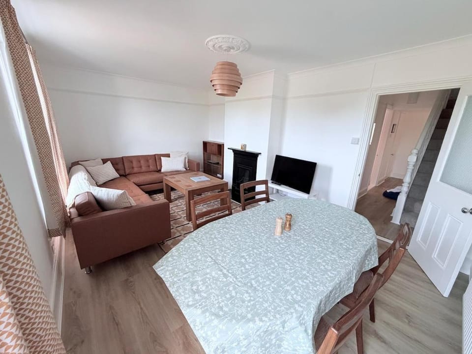 Harbourside View - 1 parking space - 2 min walk to Harbour Apartment in Whitstable