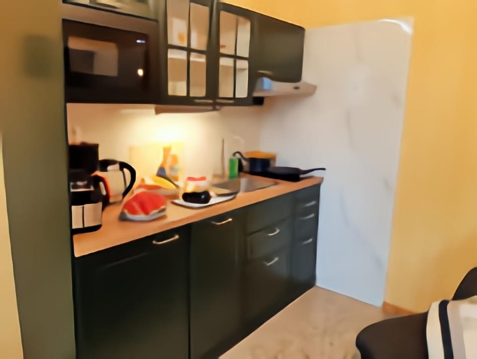 Kitchen or kitchenette, Living room