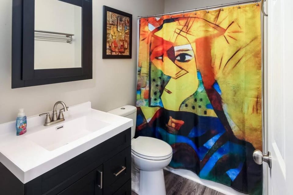 The Picasso Place Apartment in Interlochen