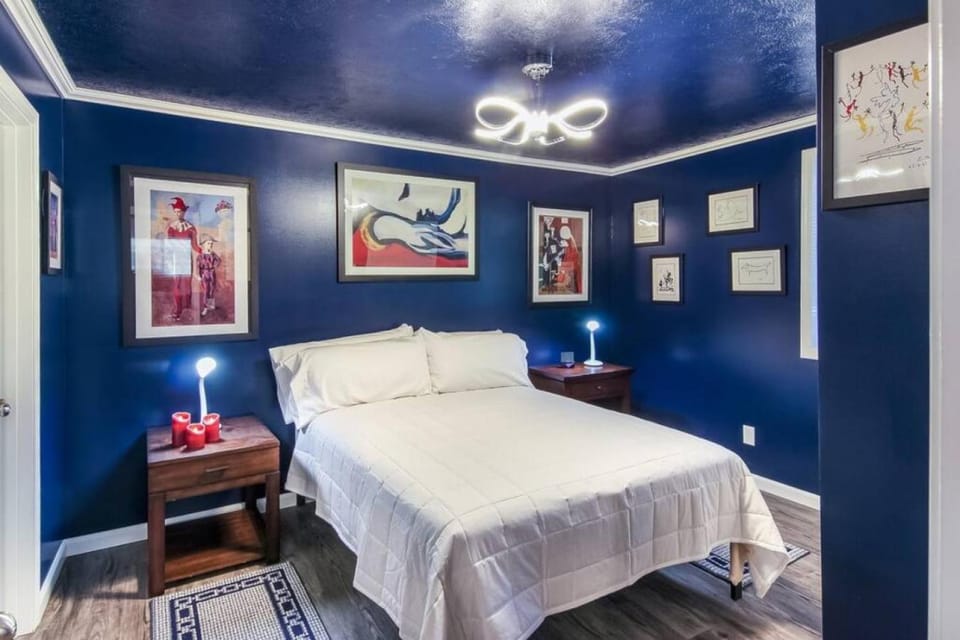 The Picasso Place Apartment in Interlochen