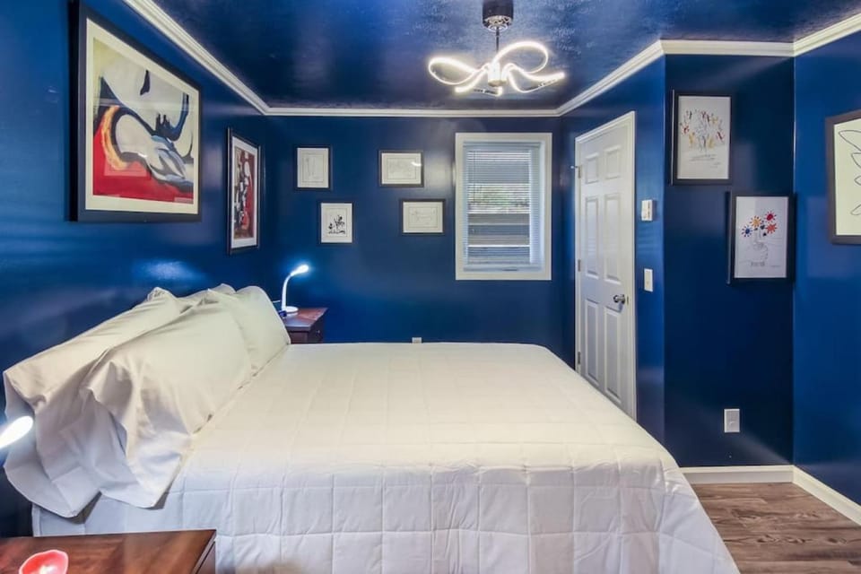 The Picasso Place Apartment in Interlochen