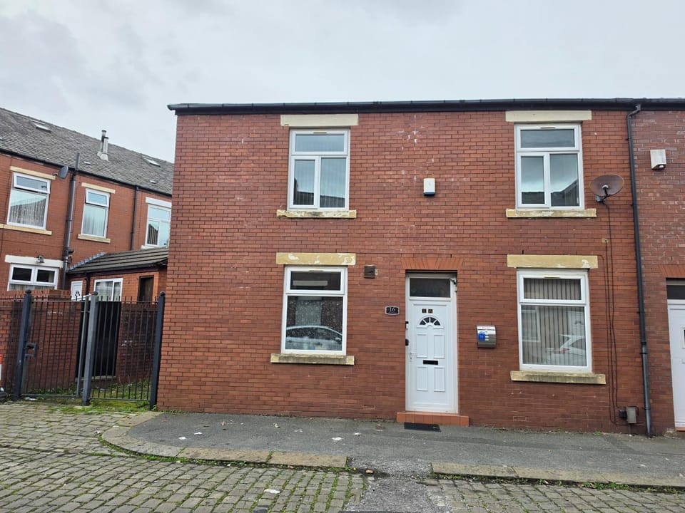 Property building, Street view