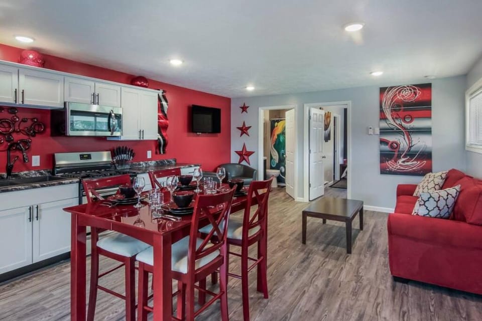 The Lake View Apartment in Interlochen