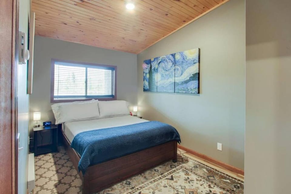 The 4th Overlook House in Interlochen