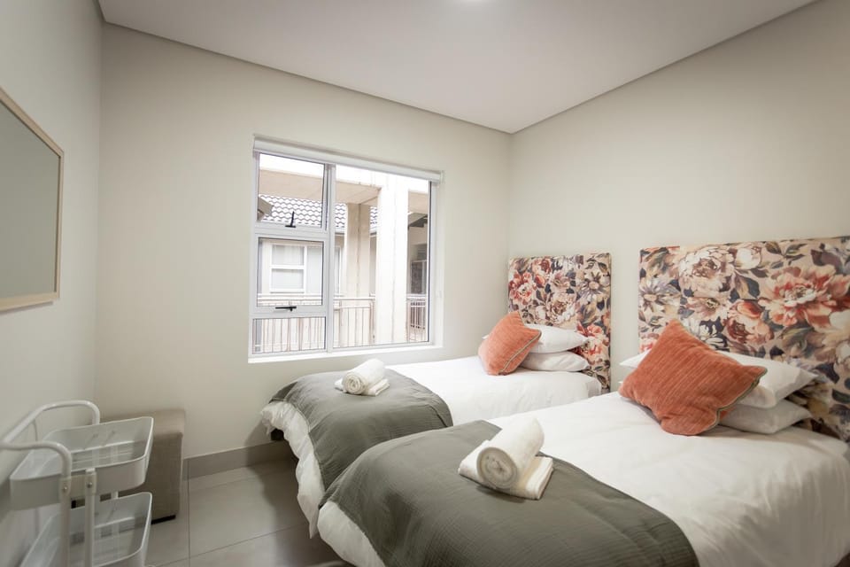 Superb 2 bedroom Apartment - 68 One on York Apartment in Western Cape