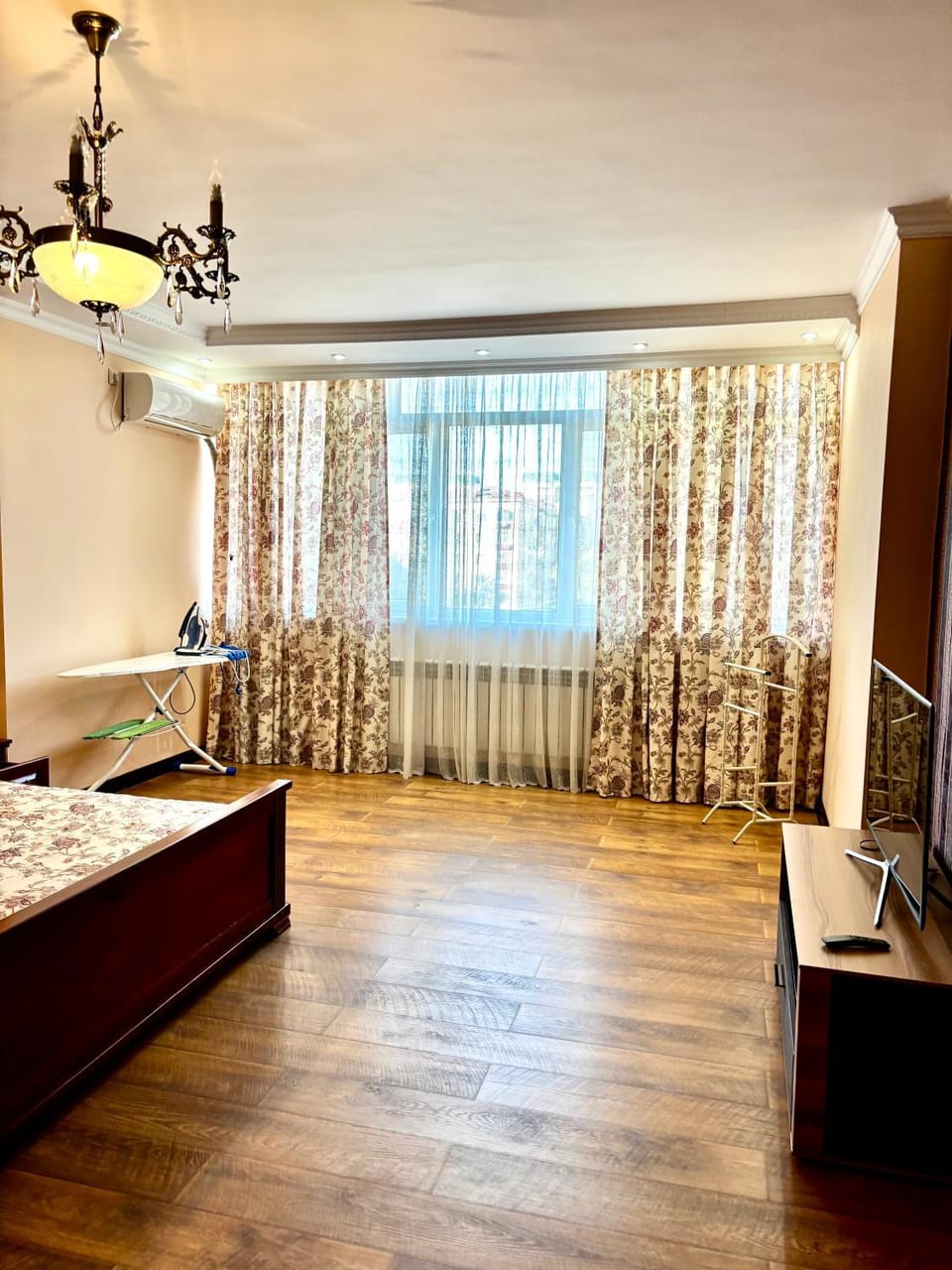 Большая квартира в центре Apartment in Kazakhstan