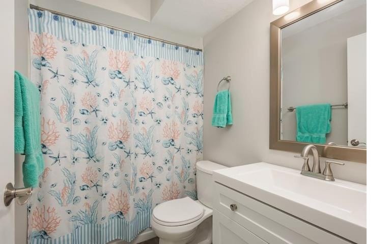 Shower, Toilet, Bathroom, Bath, towels